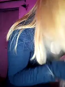 Snapshot of Bunnybush37 chatting on 5, 8, 2026 Bunnybush37 online show from 5, 8, 2026