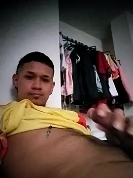 Snapshot of Chris____Col chatting on 19, 11, 2025 Chris Col online show from 19, 11, 2025