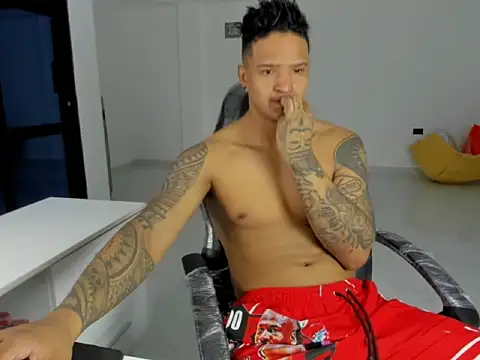 Snapshot of master_leather chatting on 24, 3, 2026 master leather online show from 24, 3, 2026