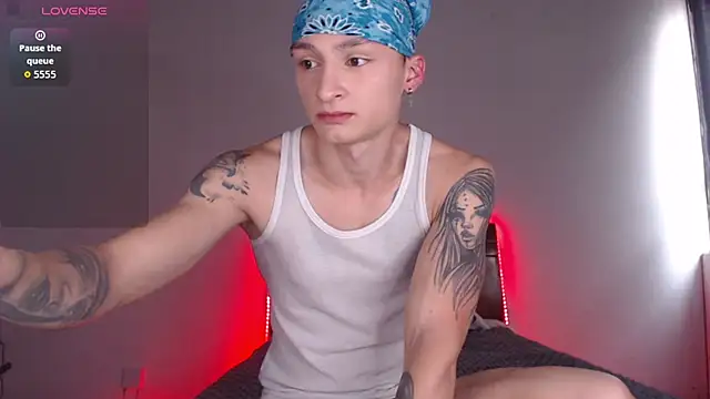 Snapshot of ArthurPhoenixx chatting on 9, 1, 2026 ArthurPhoenixx online show from 9, 1, 2026