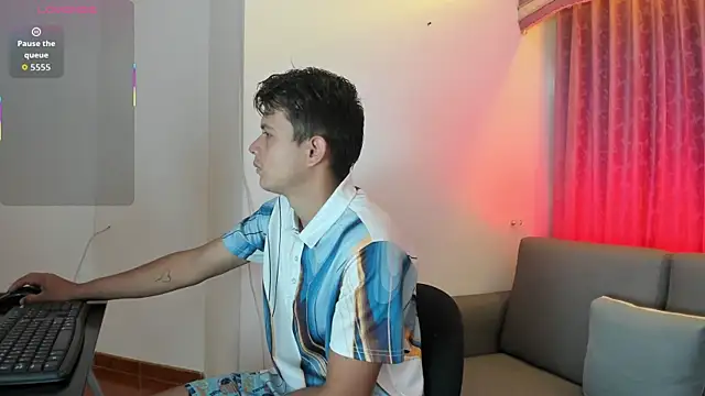 Snapshot of Hospick_white chatting on 15, 11, 2025 Hospick white online show from 15, 11, 2025