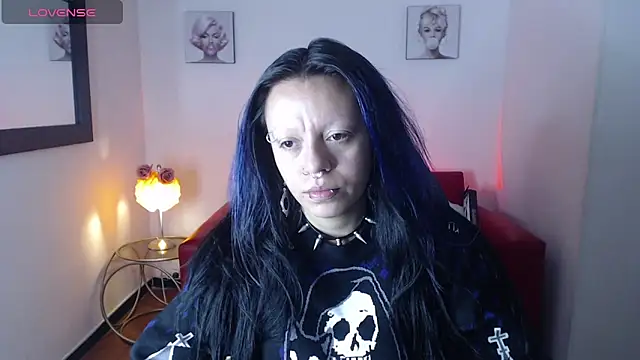 Snapshot of Belladonna_trix chatting on 4, 6, 2026 Belladonna trix online show from 4, 6, 2026
