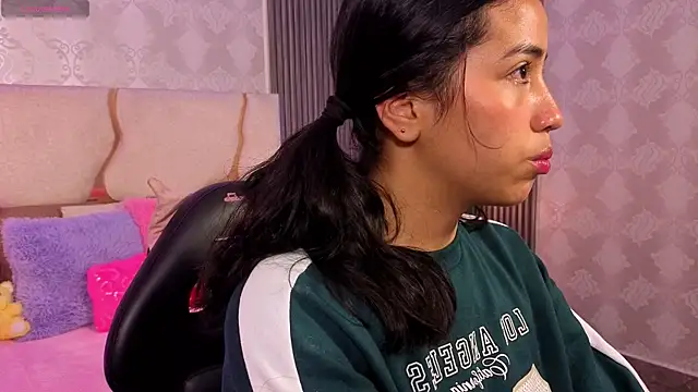 Joselyn tay online show from 30, 4, 2026