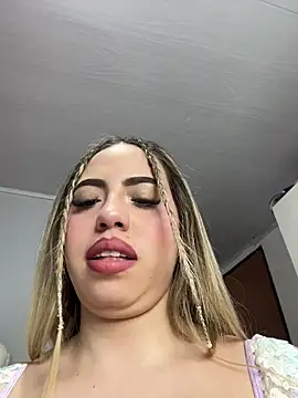 Snapshot of cupcakee_ chatting on 16, 11, 2025 cupcakee online show from 16, 11, 2025