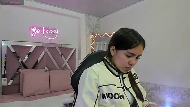 ISABELA TAY online show from 19, 12, 2025