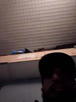 hotguy71000 online show from 2, 3, 2026