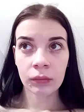 JhonSHelBy7LuNa online show from 4, 2, 2026