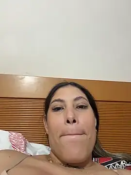 Snapshot of Anna_Bitch_Disgusting chatting on 6, 2, 2026 Anna Bitch Disgusting online show from 6, 2, 2026