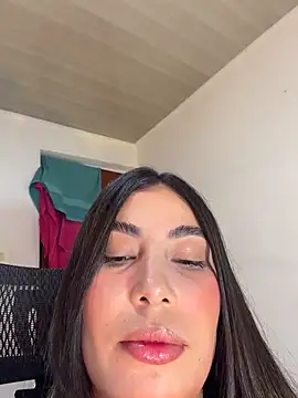 Snapshot of Anna_Bitch_Disgusting chatting on 25, 7, 2026 Anna Bitch Disgusting online show from 25, 7, 2026