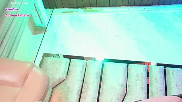 Caroline palmerr online show from 21, 12, 2025