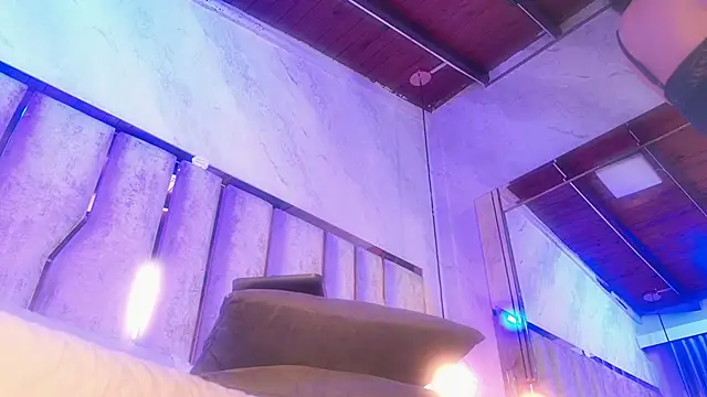 Caroline palmerr online show from 7, 1, 2026