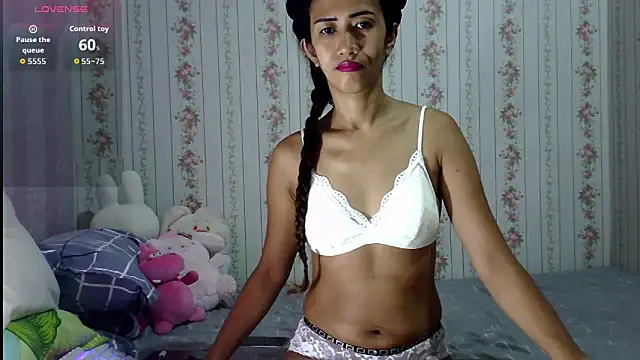 Snapshot of ClitoriaMax69 chatting on 17, 11, 2025 ClitoriaMax69 online show from 17, 11, 2025