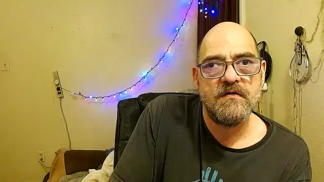 Snapshot of MrBigginTX chatting on 18, 1, 2026 MrBigginTX online show from 18, 1, 2026