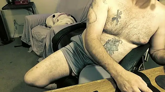 Snapshot of MrBigginTX chatting on 9, 2, 2026 MrBigginTX online show from 9, 2, 2026