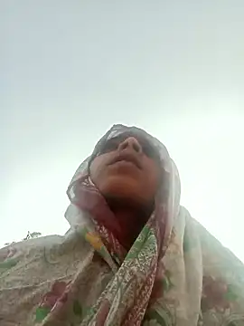 Snapshot of Neelurajpoot122 chatting on 16, 11, 2025 Neelurajpoot122 online show from 16, 11, 2025