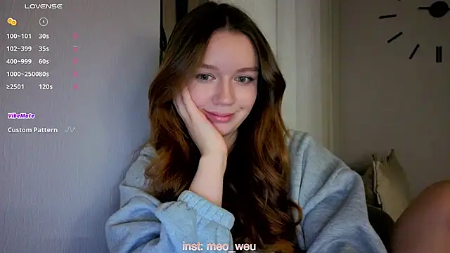 Snapshot of me_liss chatting on 15, 11, 2025 me liss online show from 15, 11, 2025