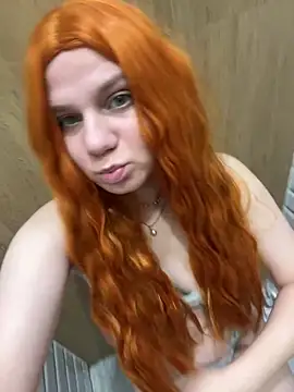 Snapshot of Outdoor_Stefii chatting on 16, 11, 2025 Outdoor Stefii online show from 16, 11, 2025