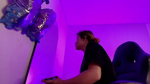 Snapshot of NinaSakura_Eup chatting on 3, 2, 2026 NinaSakura Eup online show from 3, 2, 2026