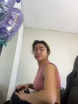 Snapshot of NinaSakura_Eup chatting on 13, 2, 2026 NinaSakura Eup online show from 13, 2, 2026