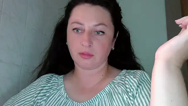 Snapshot of MelinaAx chatting on 14, 7, 2026 MelinaAx online show from 14, 7, 2026