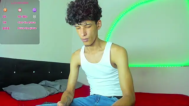 kaiborman00 online show from 7, 4, 2026