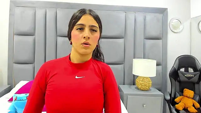 LuisaFranco online show from 23, 12, 2025