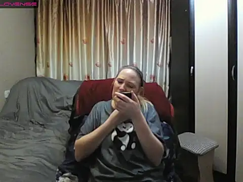 Snapshot of JenniDeep chatting on 2, 3, 2026 JenniDeep online show from 2, 3, 2026