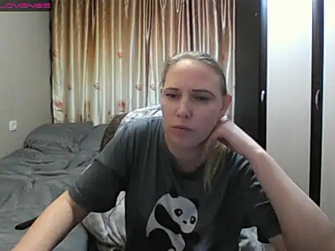 Snapshot of JenniDeep chatting on 25, 3, 2026 JenniDeep online show from 25, 3, 2026