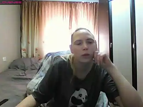 Snapshot of JenniDeep chatting on 27, 3, 2026 JenniDeep online show from 27, 3, 2026