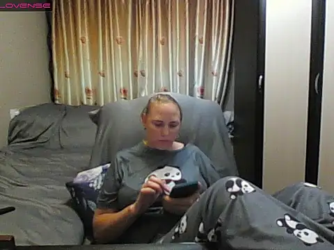 JenniDeep online show from 24, 6, 2026