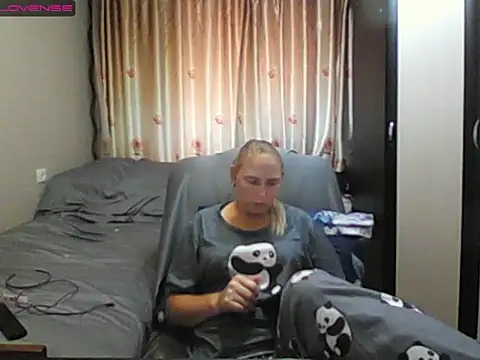 JenniDeep online show from 6, 7, 2026