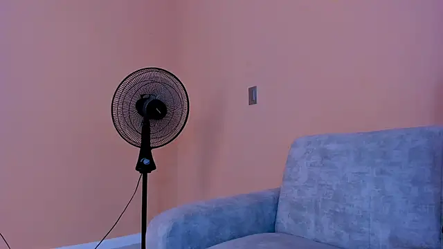 Snapshot of pandora_bb chatting on 13, 11, 2025 pandora bb online show from 13, 11, 2025