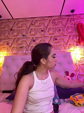 Snapshot of MelanyyJhonson15 chatting on 25, 2, 2026 MelanyyJhonson15 online show from 25, 2, 2026