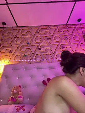 Snapshot of MelanyyJhonson15 chatting on 26, 2, 2026 MelanyyJhonson15 online show from 26, 2, 2026