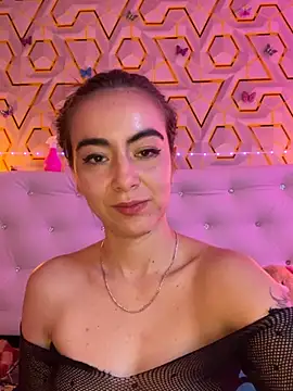 Snapshot of MelanyyJhonson15 chatting on 4, 3, 2026 MelanyyJhonson15 online show from 4, 3, 2026