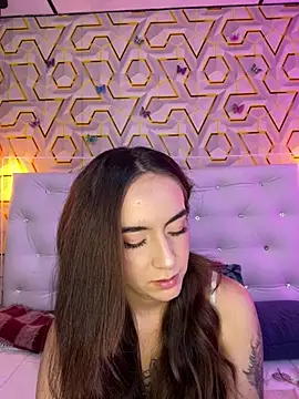 Snapshot of MelanyyJhonson15 chatting on 21, 3, 2026 MelanyyJhonson15 online show from 21, 3, 2026