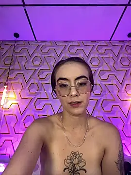 Snapshot of MelanyyJhonson15 chatting on 20, 6, 2026 MelanyyJhonson15 online show from 20, 6, 2026