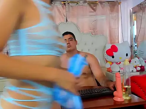 EmmaANDthomaz online show from 18, 12, 2025