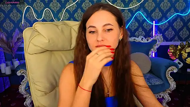 LayllaStarr online show from 4, 12, 2025