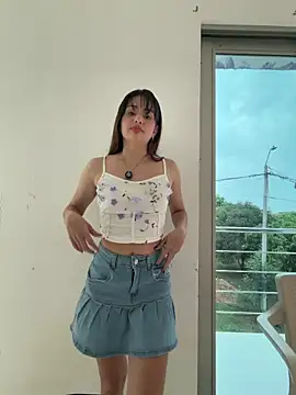 Snapshot of ginny_ross chatting on 8, 3, 2026 ginny ross online show from 8, 3, 2026