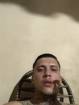 Snapshot of Ryanzl017 chatting on 13, 11, 2025 Ryanzl017 online show from 13, 11, 2025