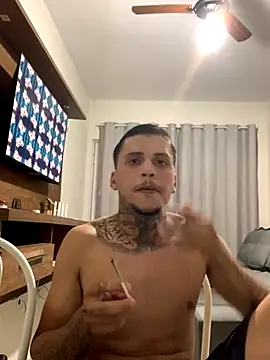 Snapshot of Ryanzl017 chatting on 18, 11, 2025 Ryanzl017 online show from 18, 11, 2025