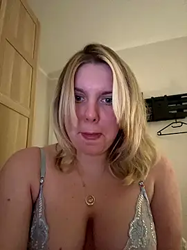 Snapshot of Nallinee chatting on 10, 1, 2026 Nallinee online show from 10, 1, 2026