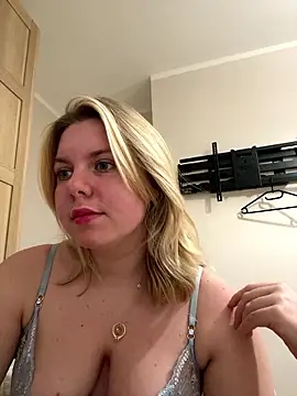 Snapshot of Nallinee chatting on 10, 1, 2026 Nallinee online show from 10, 1, 2026