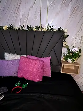 Luna Scarllet online show from 27, 11, 2025