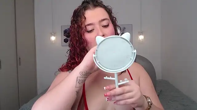 Snapshot of selene_rouse_ chatting on 18, 5, 2026 selene rouse online show from 18, 5, 2026