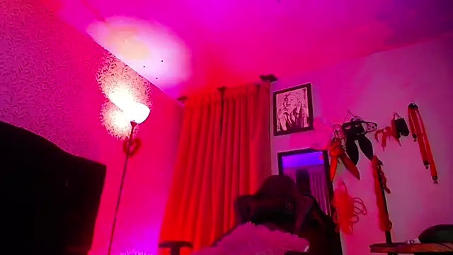 Noise Lux33 online show from 23, 2, 2026