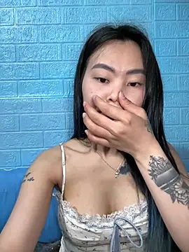 Snapshot of Lynk2x chatting on 4, 4, 2026 Lynk2x online show from 4, 4, 2026