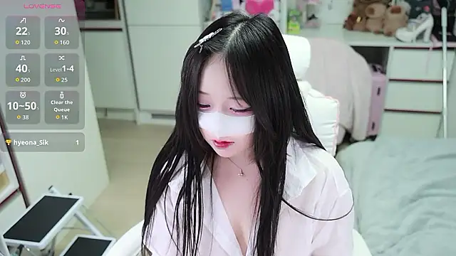 Snapshot of kimhyeona2005 chatting on 8, 5, 2026 kimhyeona2005 online show from 8, 5, 2026