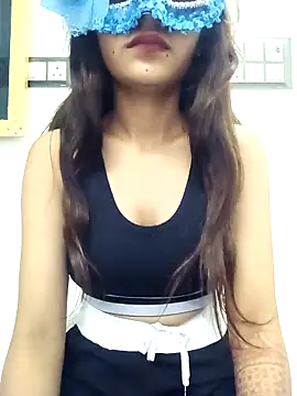 Snapshot of TINA9900 chatting on 13, 11, 2025 TINA9900 online show from 13, 11, 2025